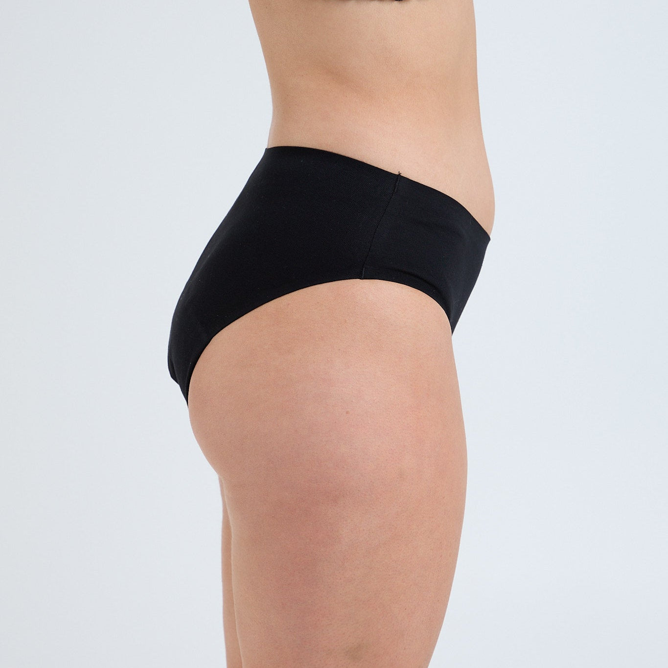 Invisi Seamfree Period Undies - Black High Waist